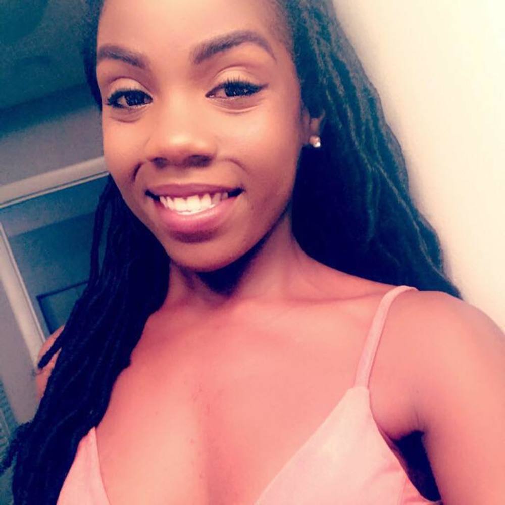 Meet your Posher, Brittney